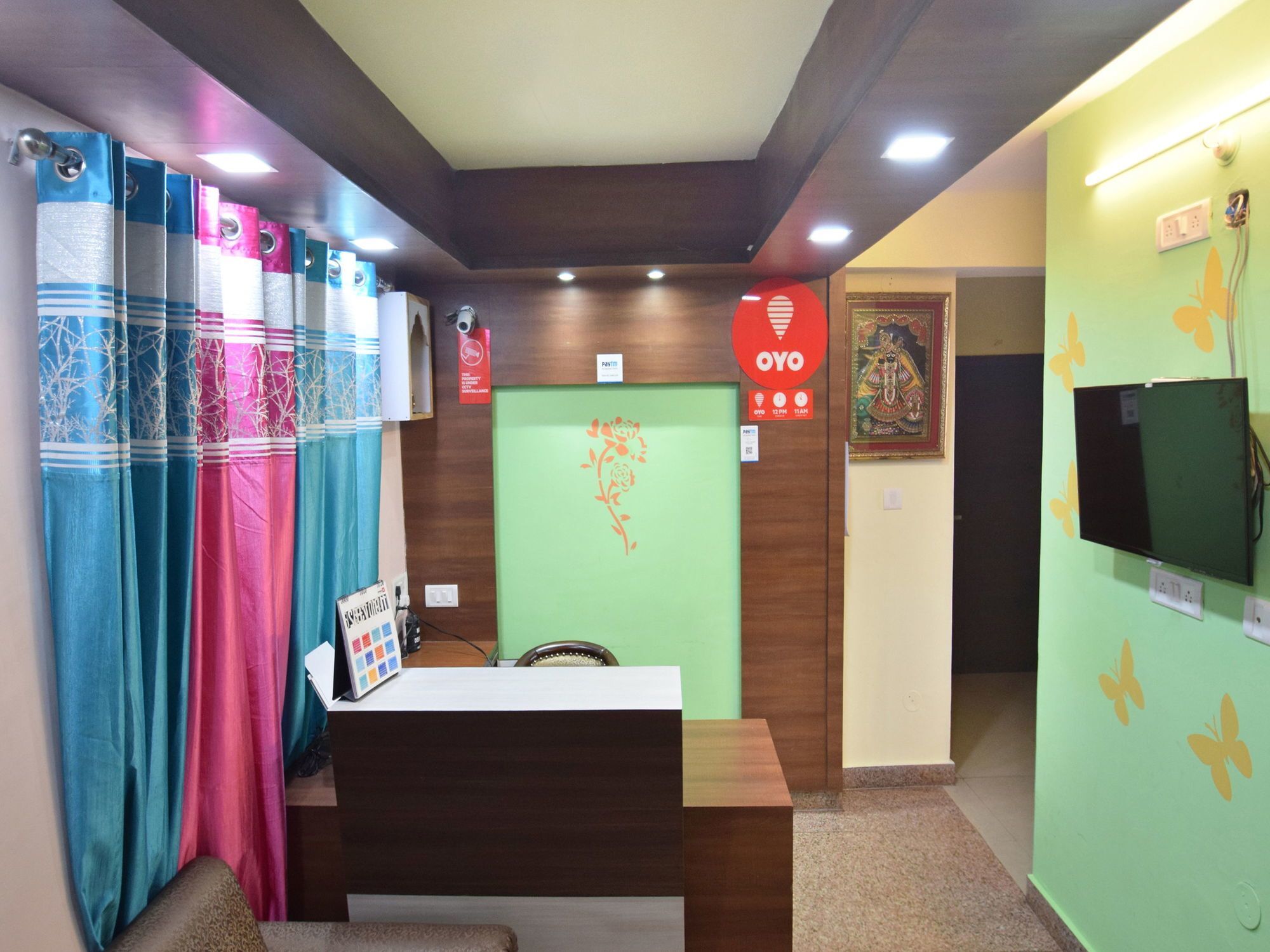שימלה Oyo 8439 Hotel Howard מראה חיצוני תמונה